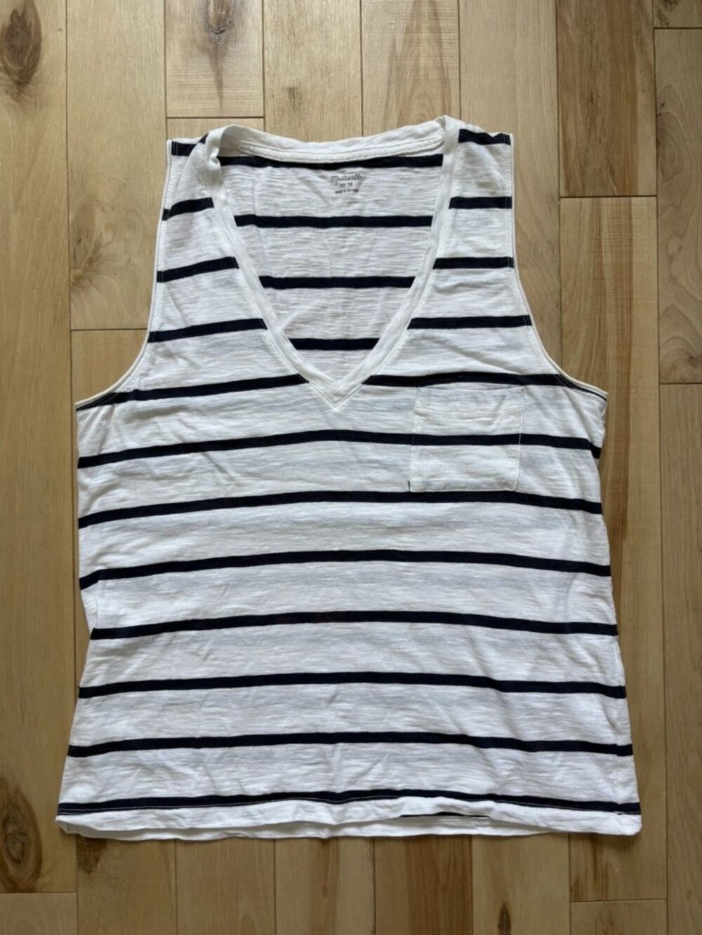 Madewell V Neck white black striped 100% cotton tank top M